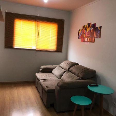 APARTAMENTO INTEIRO COM WiFi 70MB, AR CONDICIONADO, PROXIMO AO ESTADIO DO CAFÉ Londrina Exterior foto
